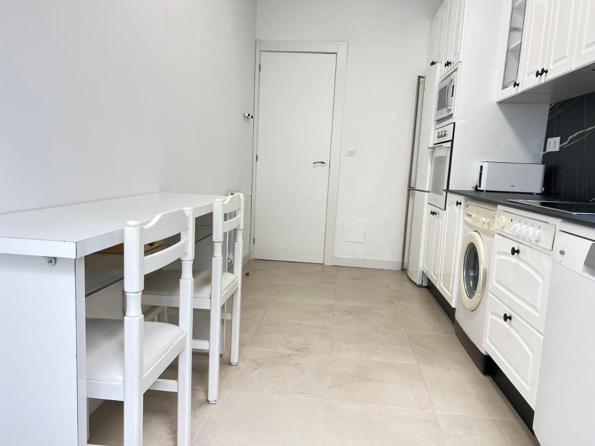 Ansar Suite Torrelavega Bagian luar foto